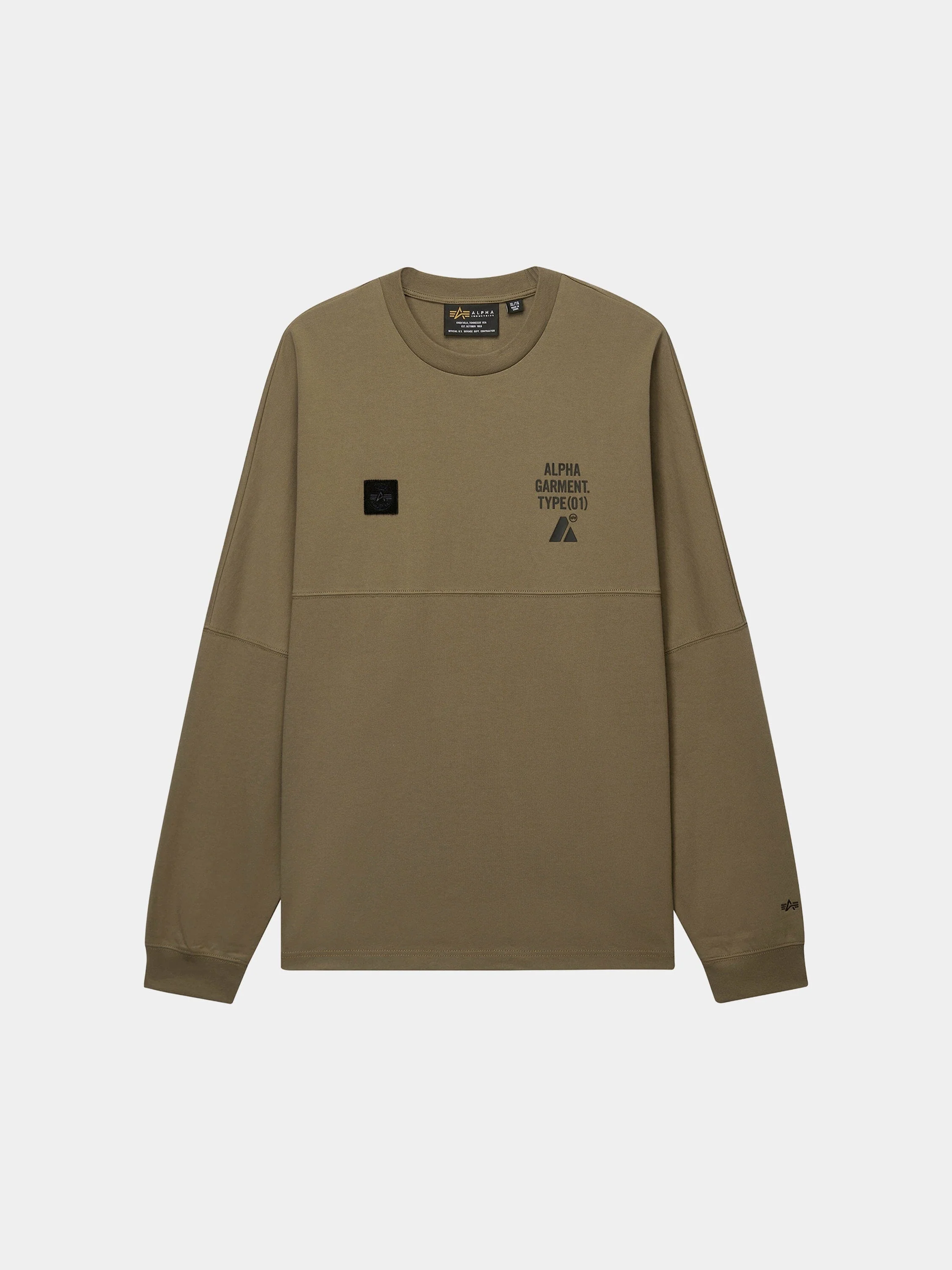 UNFRM LONG-SLEEVED GRAPHIC TEE