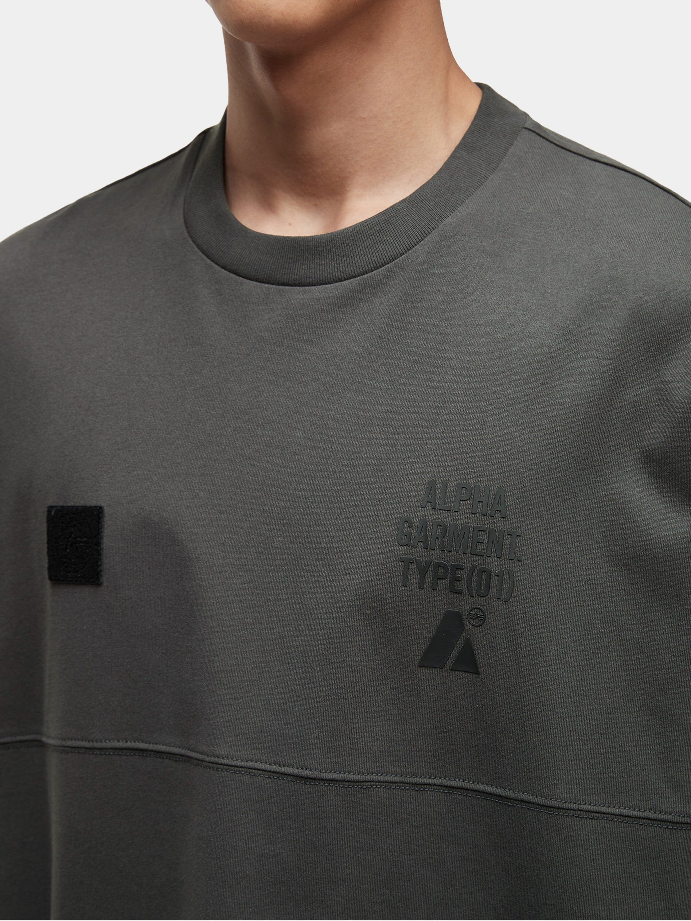 UNFRM LONG-SLEEVED GRAPHIC TEE - Image 11