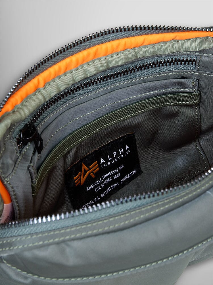 NYLON MESSENGER BAG - Image 2