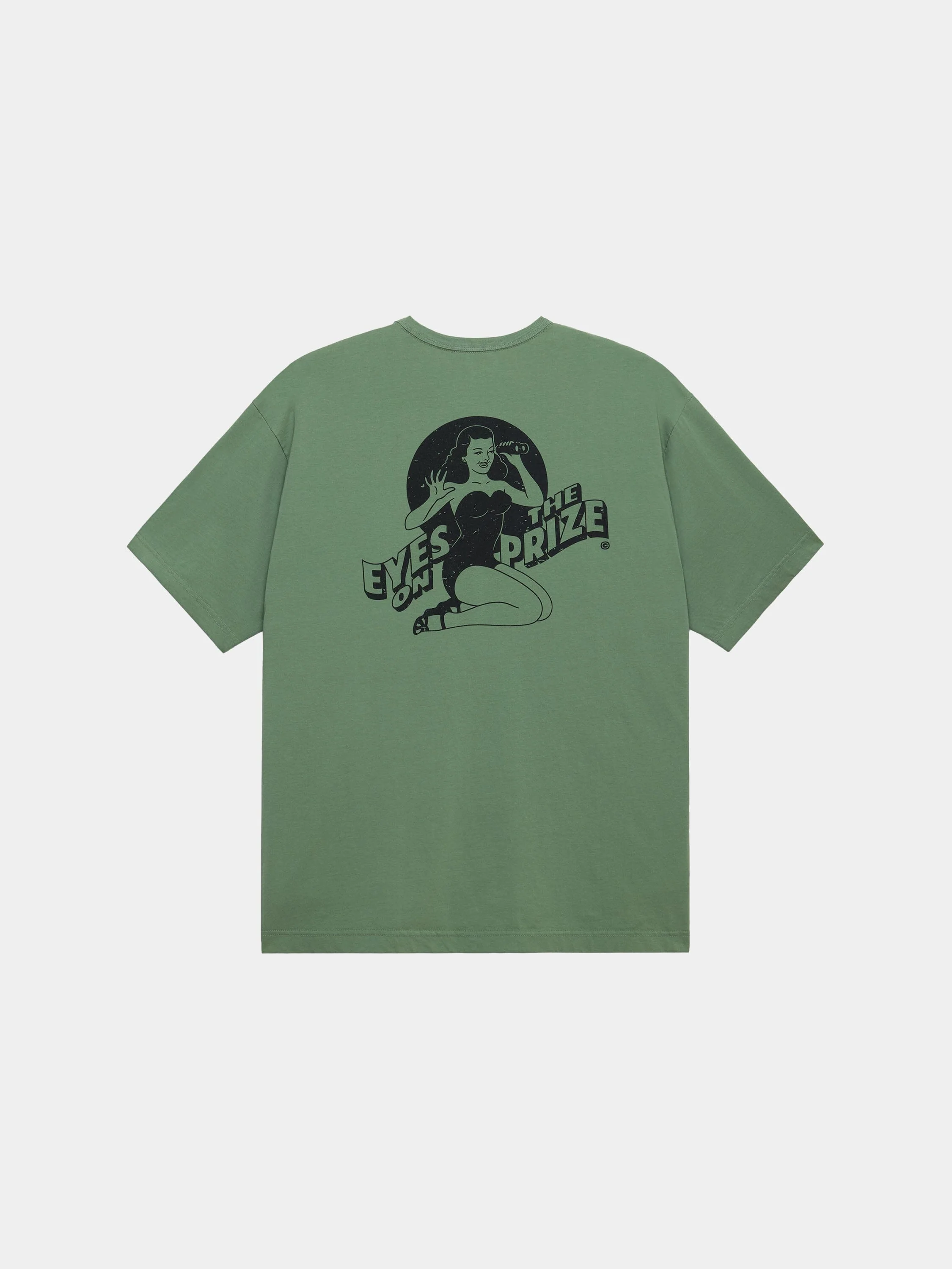 RELAXED EYES ON THE PRIZE TEE